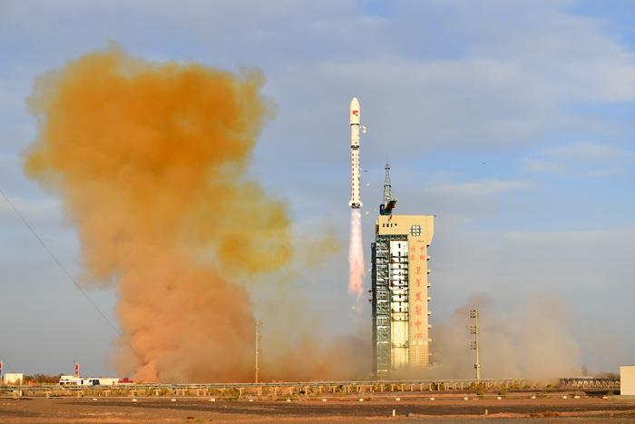 中國(guó)成功發(fā)射試驗(yàn)三十一號(hào)衛(wèi)星