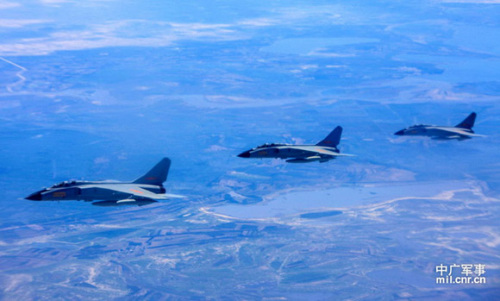 中國(guó)飛豹戰(zhàn)機(jī)轟炸能力超轟-6航程近4000公里(圖)